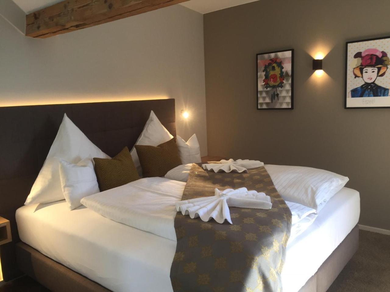 Hotel Restaurant Der Engel, Sasbachwalden Eksteriør bilde